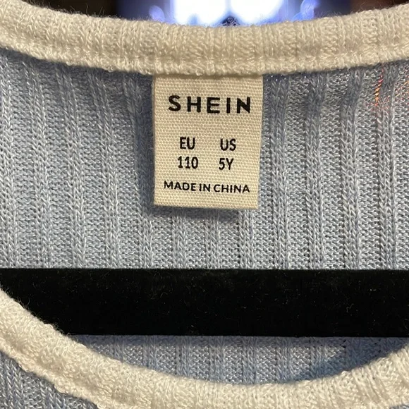 Dress - Picture 4 of 5